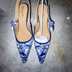 DIOR SLING BACK SIZE 40 NEVER WORN